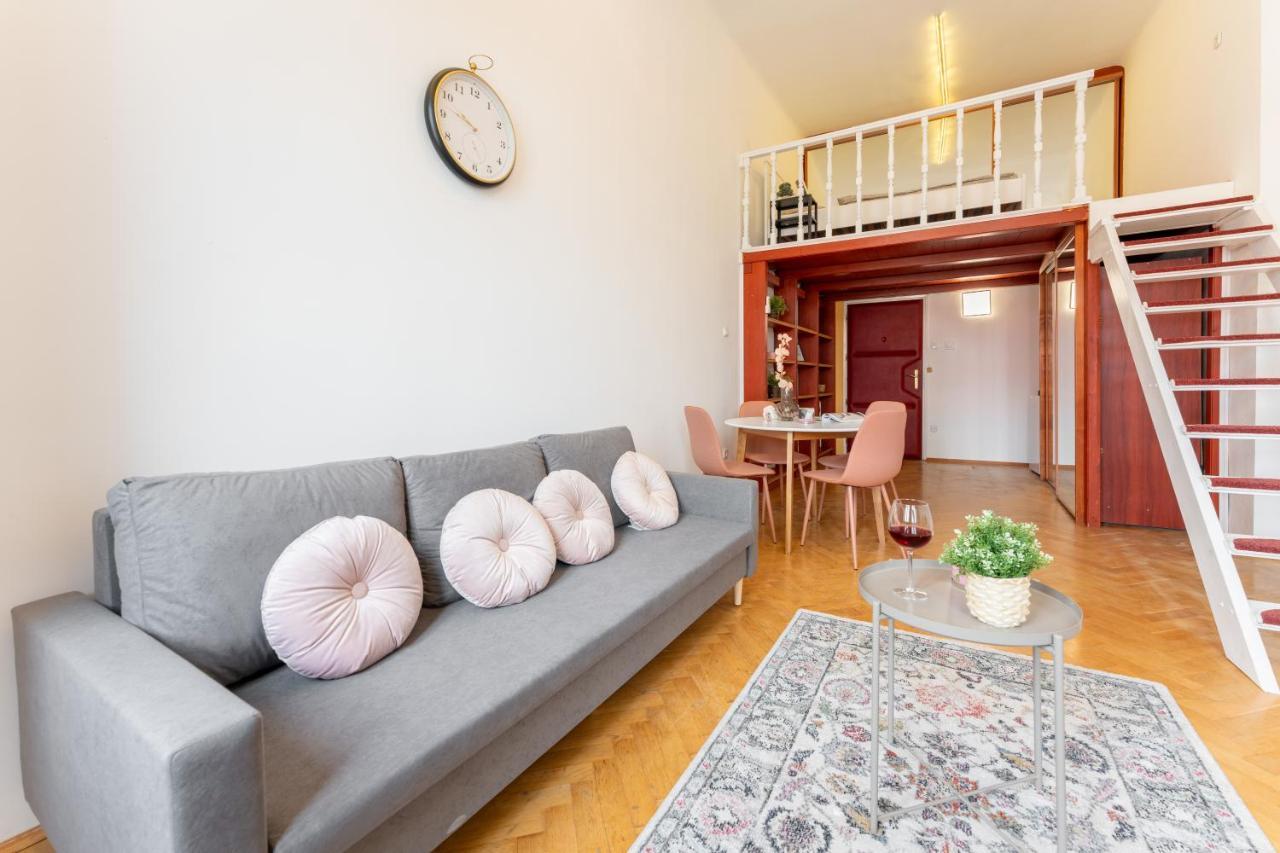 Ferienwohnung Elizabeth'S Treasure Deluxe Budapest Exterior foto