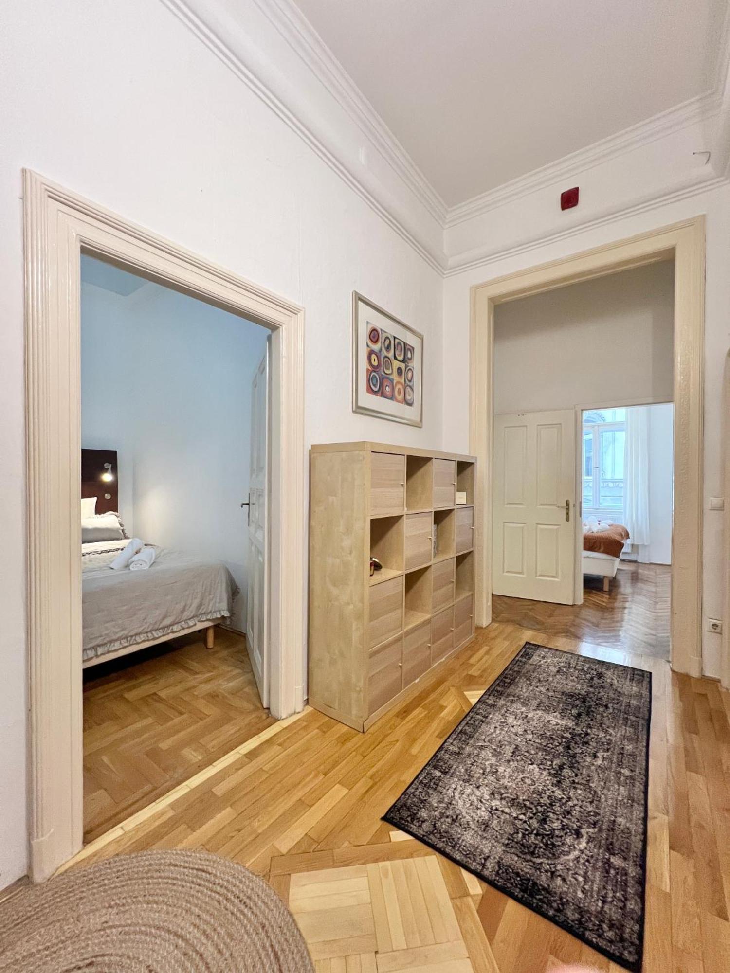 Ferienwohnung Elizabeth'S Treasure Deluxe Budapest Exterior foto